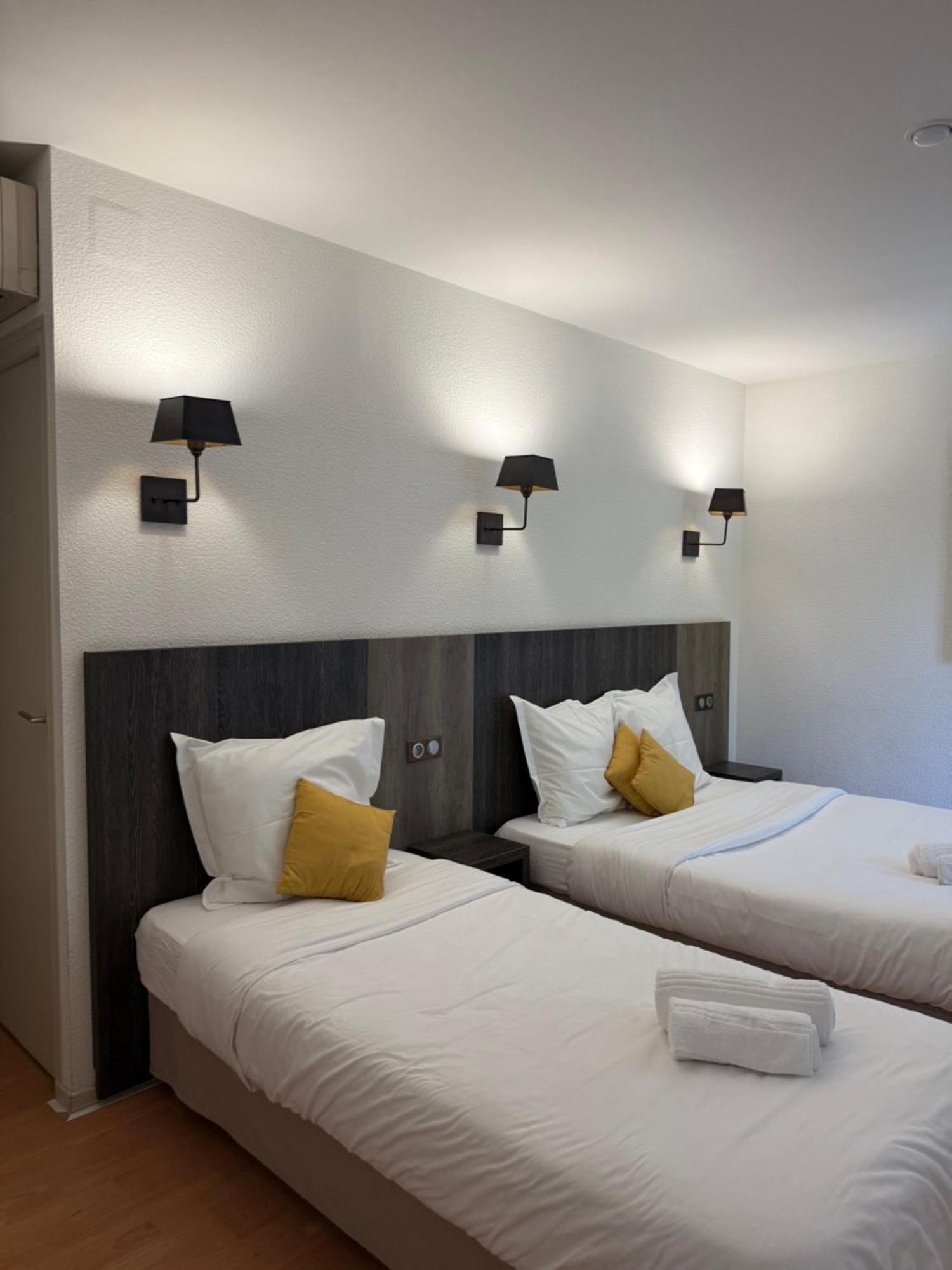 Le Victor Hugo - Hotel Et Restaurant - Logis Hotels Saint-Céré Εξωτερικό φωτογραφία